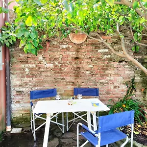 https://mara-house.hotelitalianriviera.com
